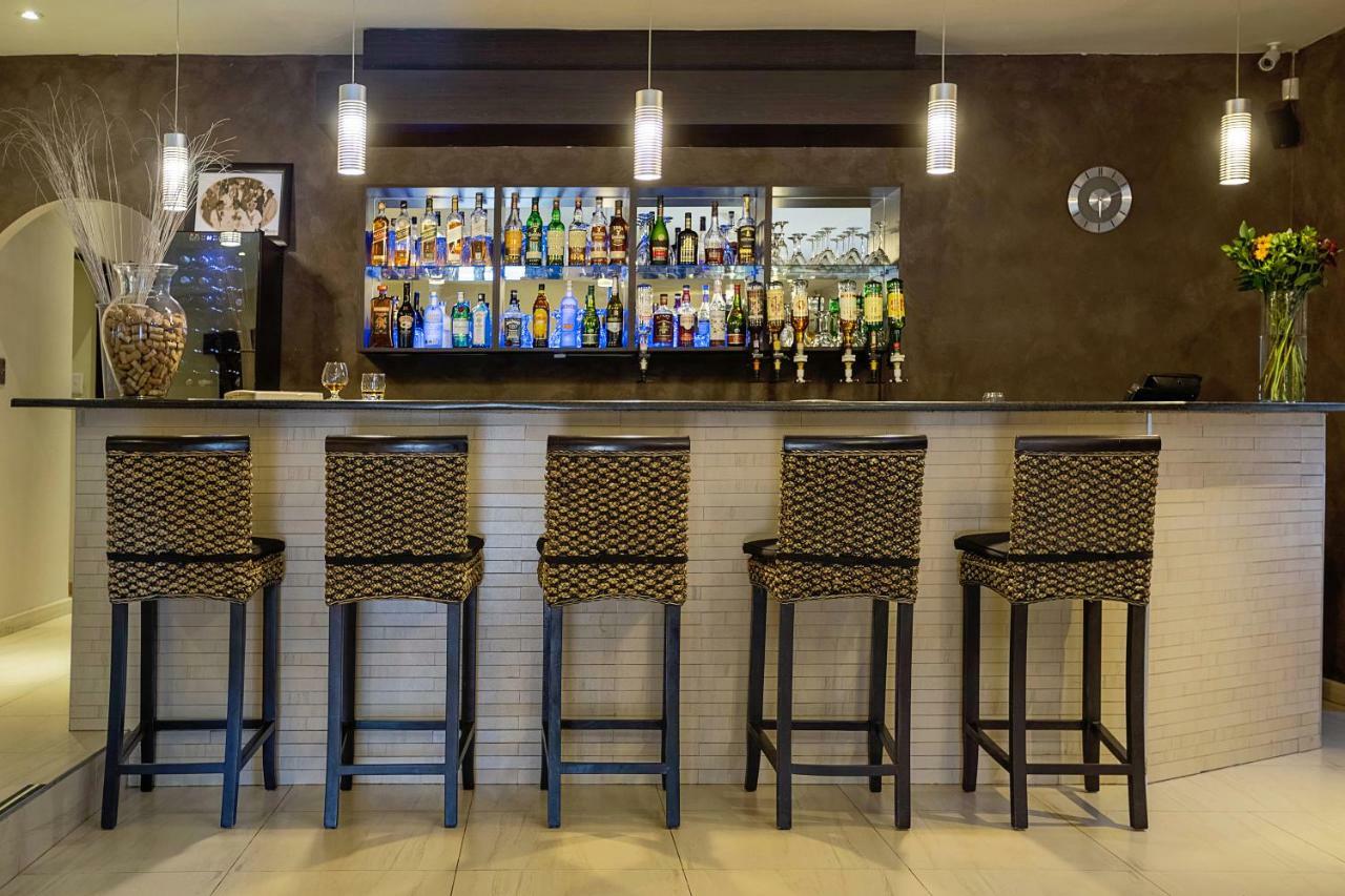 Three Oaks And An Aloe Boutique Hotel ฮาร์ทบีสบูร์ท ภายนอก รูปภาพ